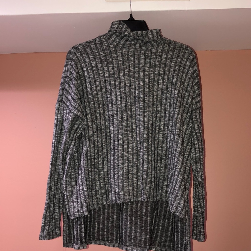 Gray turtleneck